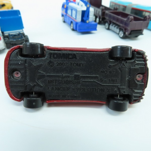 実際に弊社で買取させて頂いた【おまとめ15点↑】TOMICA/トミカ  頌春 平成24年 2000GT/京成バス/LOTUS EXIGE S他 車/スポーツカー/トラック等 の画像 4枚目