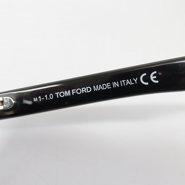 実際に弊社で買取させて頂いたTOM FORD/トムフォード 偏光レンズ サングラス TF775 01Hの画像 4枚目