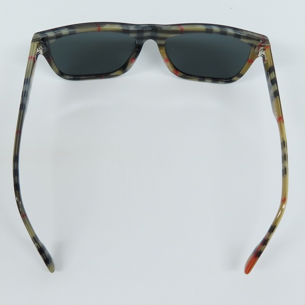 実際に弊社で買取させて頂いたBURBERY/バーバリー サングラス/アイウェア B4293-F 3806/87の画像 3枚目