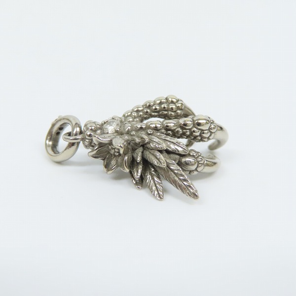 実際に弊社で買取させて頂いた【ギャラ付き】Bloody Mary/ブラッディマリー Night raven/ナイトレイヴン K18WG ペンダントトップ w/ダイアモンドの画像 4枚目