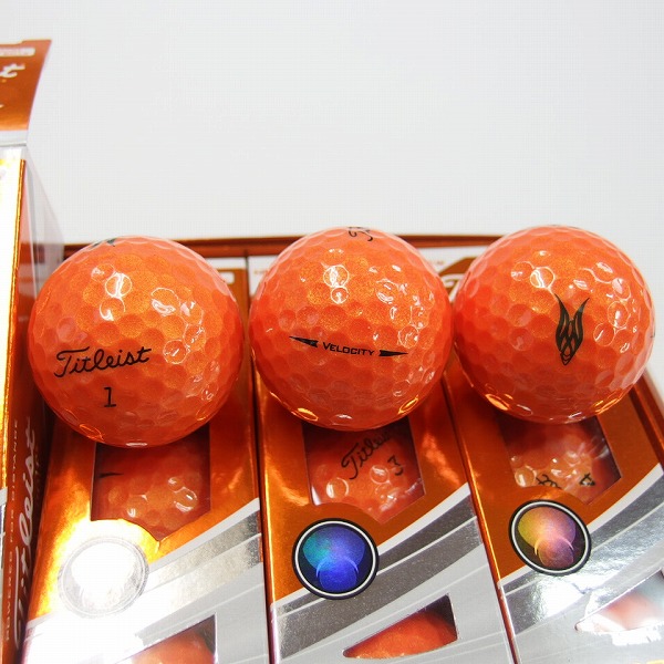 実際に弊社で買取させて頂いた【未使用/オウンネーム】Titleist/タイトリスト VELOCITY オレンジ ゴルフボール 1ダースの画像 1枚目