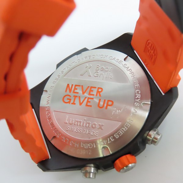 実際に弊社で買取させて頂いたLUMINOX/ルミノックス BEAR GRYLLS SURVIVAL 3740 MASTER SERIES/マスター シリーズ 腕時計/ウォッチ Ref.3749の画像 3枚目
