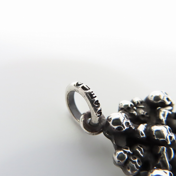 実際に弊社で買取させて頂いたSTANLEY GUESS/スタンリーゲス スモールマルチスカル クロス ペンダントの画像 4枚目