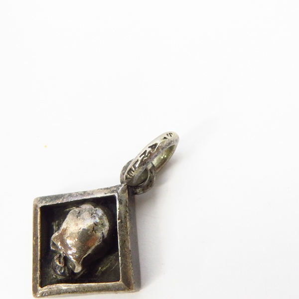 実際に弊社で買取させて頂いたSTANLEY GUESS/スタンリーゲス スクエアフレーム スカルチャーム ペンダントの画像 4枚目