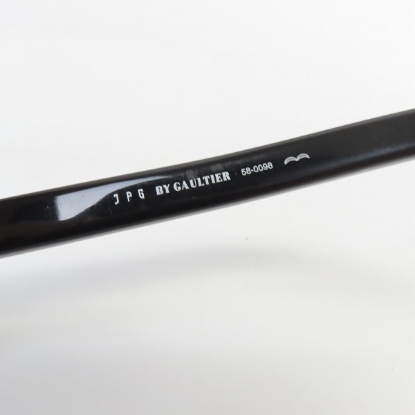 実際に弊社で買取させて頂いたJPG BY GAULTIER/ジャンポールゴルチェ ヴィンテージ メガネフレーム/サングラス 黒縁 58-0098の画像 4枚目