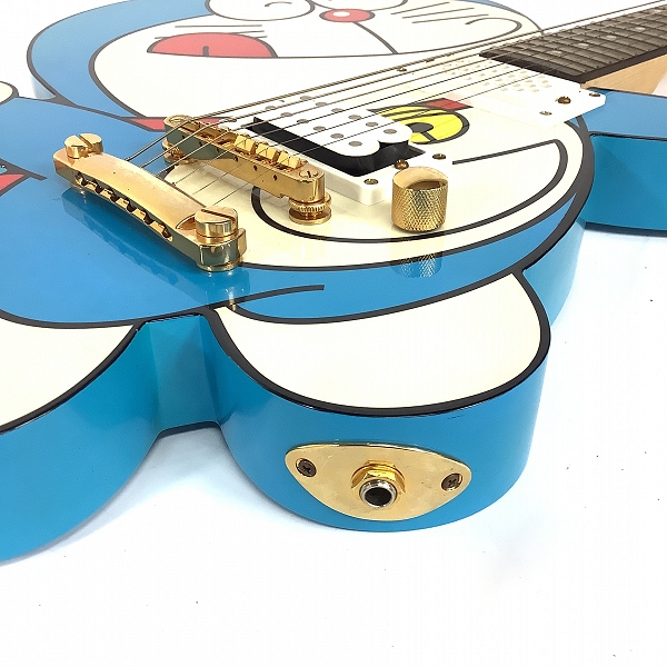 実際に弊社で買取させて頂いた★ESP/イーエスピー ドラえもんギター 初代 200本限定 スピーカー内蔵 エレキギター ソフトケース付きの画像 4枚目