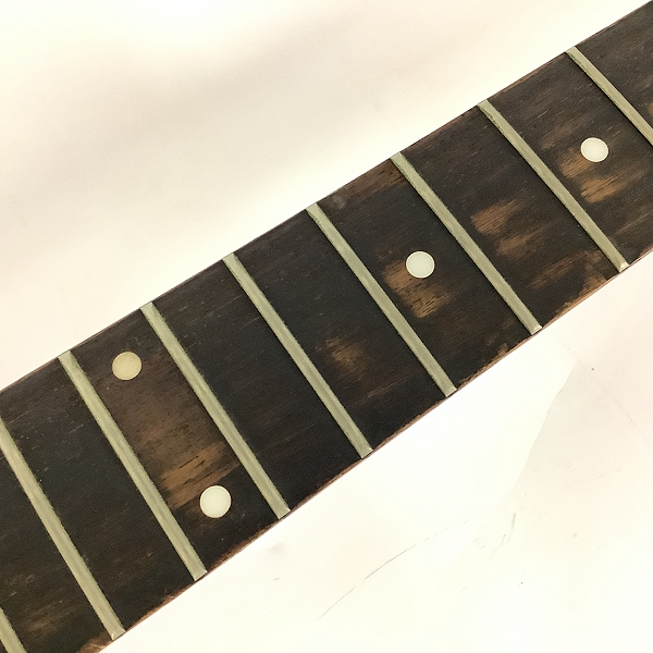 実際に弊社で買取させて頂いた★Epiphone/エピフォン Les Paul 100/レスポール100 エレキギター ソフトケース付き【弦なし】の画像 4枚目