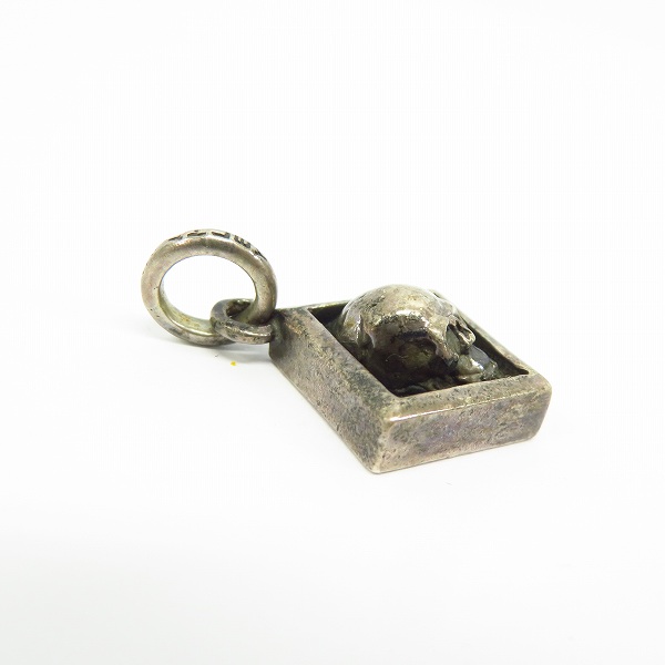 実際に弊社で買取させて頂いたSTANLEY GUESS/スタンリーゲス スクエアフレーム スカルチャーム ペンダントの画像 3枚目