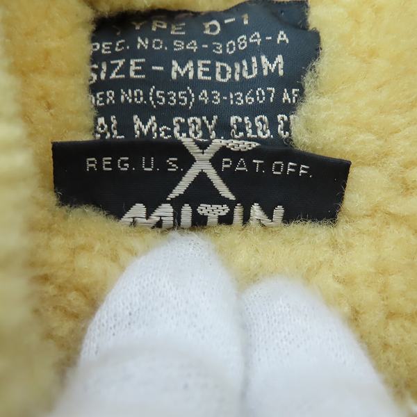 実際に弊社で買取させて頂いたTHE REAL McCOY'S/ザリアルマッコイズ TYPE D-1 ムートン フライトジャケット 94-3084-A/Mの画像 3枚目