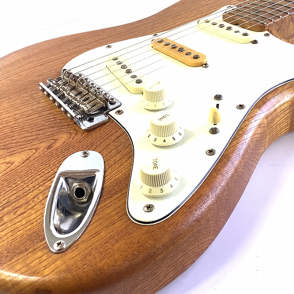 実際に弊社で買取させて頂いた★ESP/イーエスピー 型番不明 ストラトタイプ STタイプ エレキギター ソフトケース付きの画像 5枚目