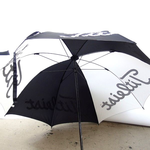 実際に弊社で買取させて頂いた【未使用】Titleist/タイトリスト ツアー アンブレラ/傘 AJUB71-BKWTの画像 3枚目