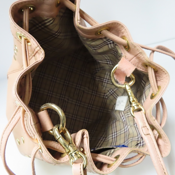 実際に弊社で買取させて頂いたBURBERRY BLUE LABEL /バーバリーブルーレーベル レザー巾着ショルダーバッグの画像 4枚目