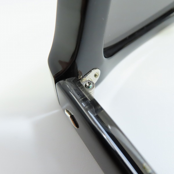 実際に弊社で買取させて頂いたEFFECTOR×DIET BUTCHER SLIM SKIN/エフェクター×ダイエットブッチャースリムスキン DIRT サングラス/アイウェアの画像 8枚目