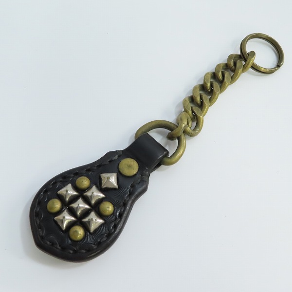 実際に弊社で買取させて頂いたCALEE/キャリー レザー/スタッズ キーホルダー/キーリング