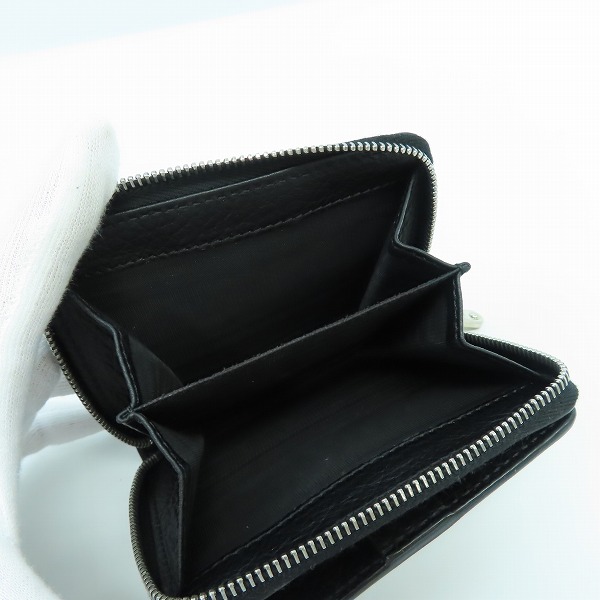 実際に弊社で買取させて頂いたCELINE /セリーヌ 2つ折り 財布/ウォレット コインケース ラウンド ブラックの画像 4枚目