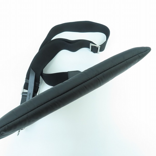 実際に弊社で買取させて頂いたJIMMY CHOO/ジミーチュウ  2WAY ナイロン クラッチバッグ/ショルダーバッグの画像 2枚目