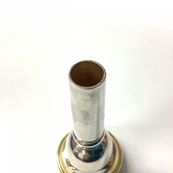 実際に弊社で買取させて頂いたAtelier MOMO/アトリエモモ 51E☆ ユーフォニアム用 マウスピース インナーゴールド ケース付きの画像 3枚目