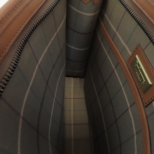 実際に弊社で買取させて頂いたBURBERRYS/バーバリーズ セカンドバッグ/クラッチバッグ ブラウンの画像 4枚目