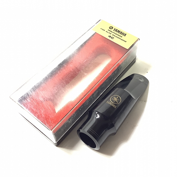 実際に弊社で買取させて頂いたYAMAHA/ヤマハ 4C アルトサックス用 マウスピース 箱付き