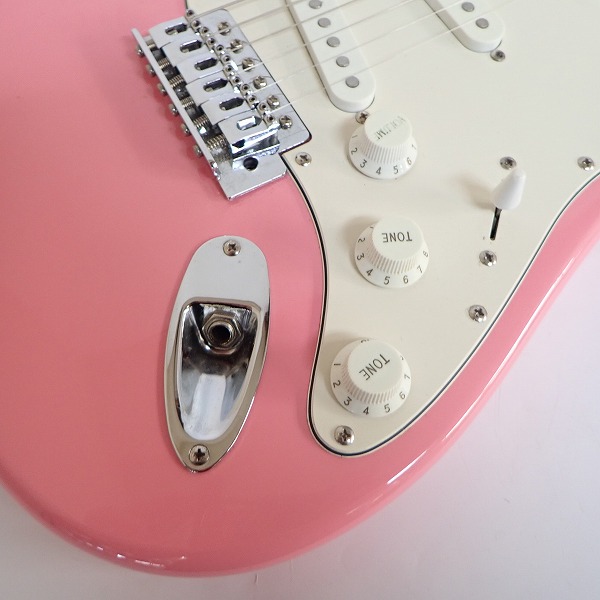 実際に弊社で買取させて頂いた★BUSKER'S/バスカーズ ストラトキャスターType ピンク ソフトケース付の画像 6枚目
