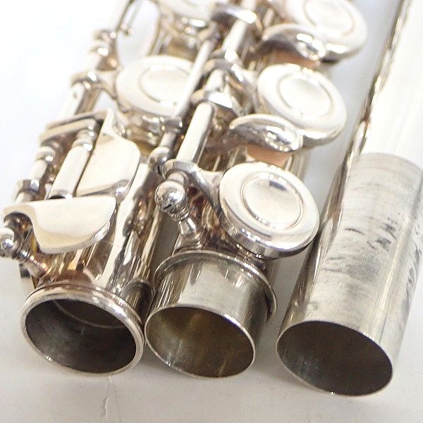 実際に弊社で買取させて頂いた【難有り】YAMAHA/ヤマハ YFL-31 フルート 頭部菅銀製 Eメカ付き ハードケース・ケースカバー付の画像 8枚目