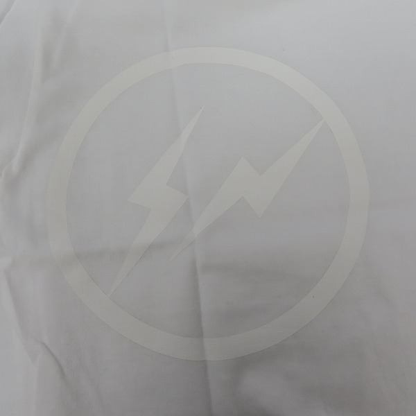 実際に弊社で買取させて頂いたNF×FRAGMENT DESIGN/エヌエフ×フラグメントデザイン コラボ NFRGMT ロゴTシャツ ホワイト/Mの画像 7枚目