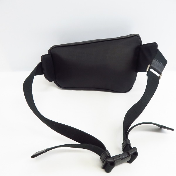 実際に弊社で買取させて頂いたLOEWE/ロエベ PUZZLE SLING パズル 素材切替ボディバッグ/ウェストバッグ 306.50.T57の画像 1枚目