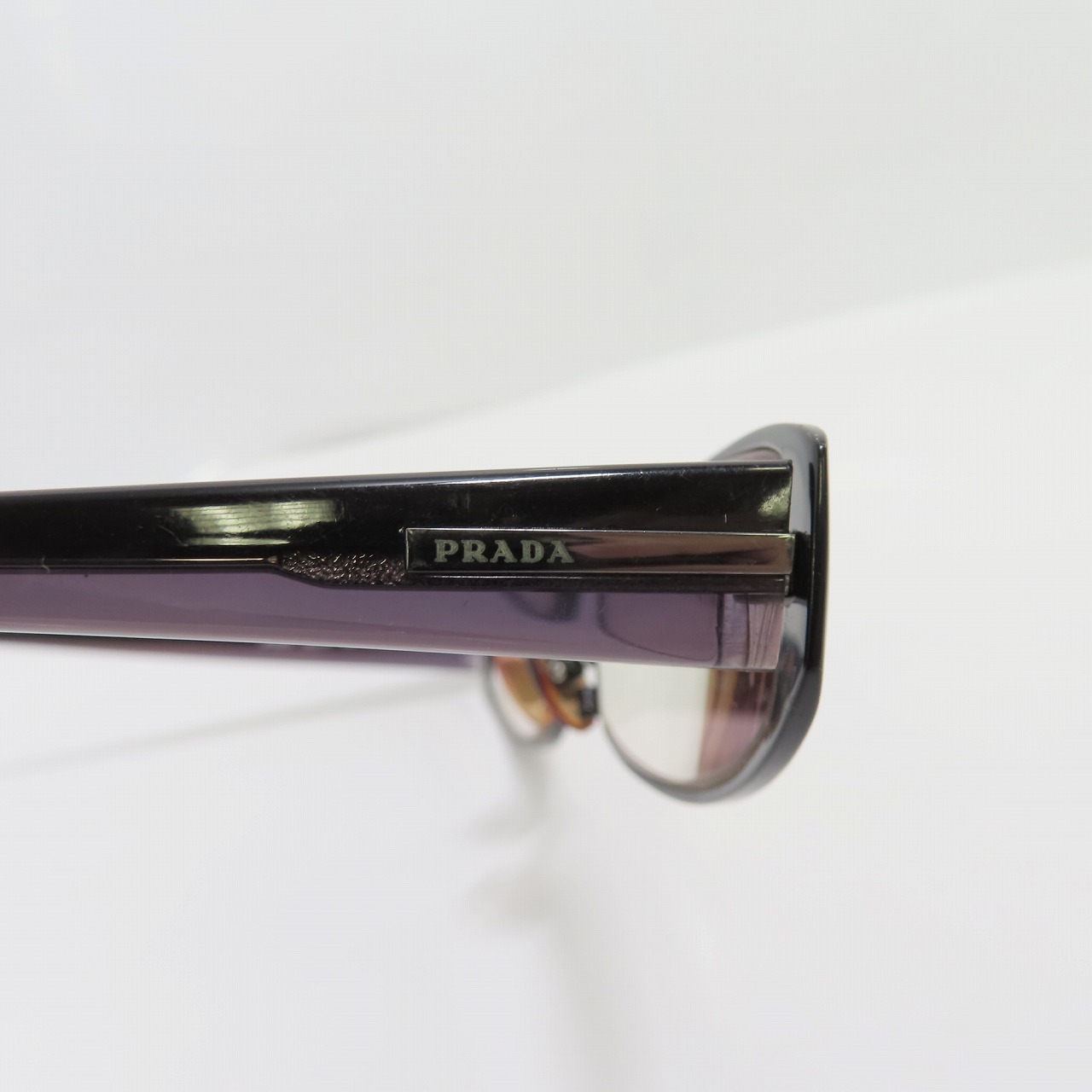 実際に弊社で買取させて頂いたPRADA/プラダ メガネフレーム/眼鏡 アイウェア VPR651の画像 5枚目