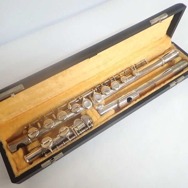 実際に弊社で買取させて頂いた【ジャンク】ORSI MILANO フルート ハードケース付