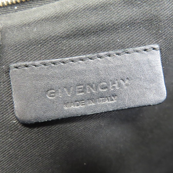 実際に弊社で買取させて頂いたGIVENCHY/ジバンシィ ペイズリー総柄 クラッチバッグの画像 4枚目