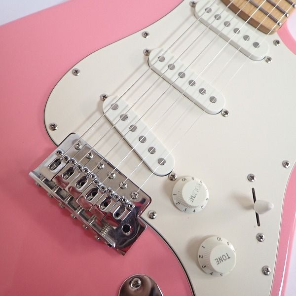 実際に弊社で買取させて頂いた★BUSKER'S/バスカーズ ストラトキャスターType ピンク ソフトケース付の画像 5枚目