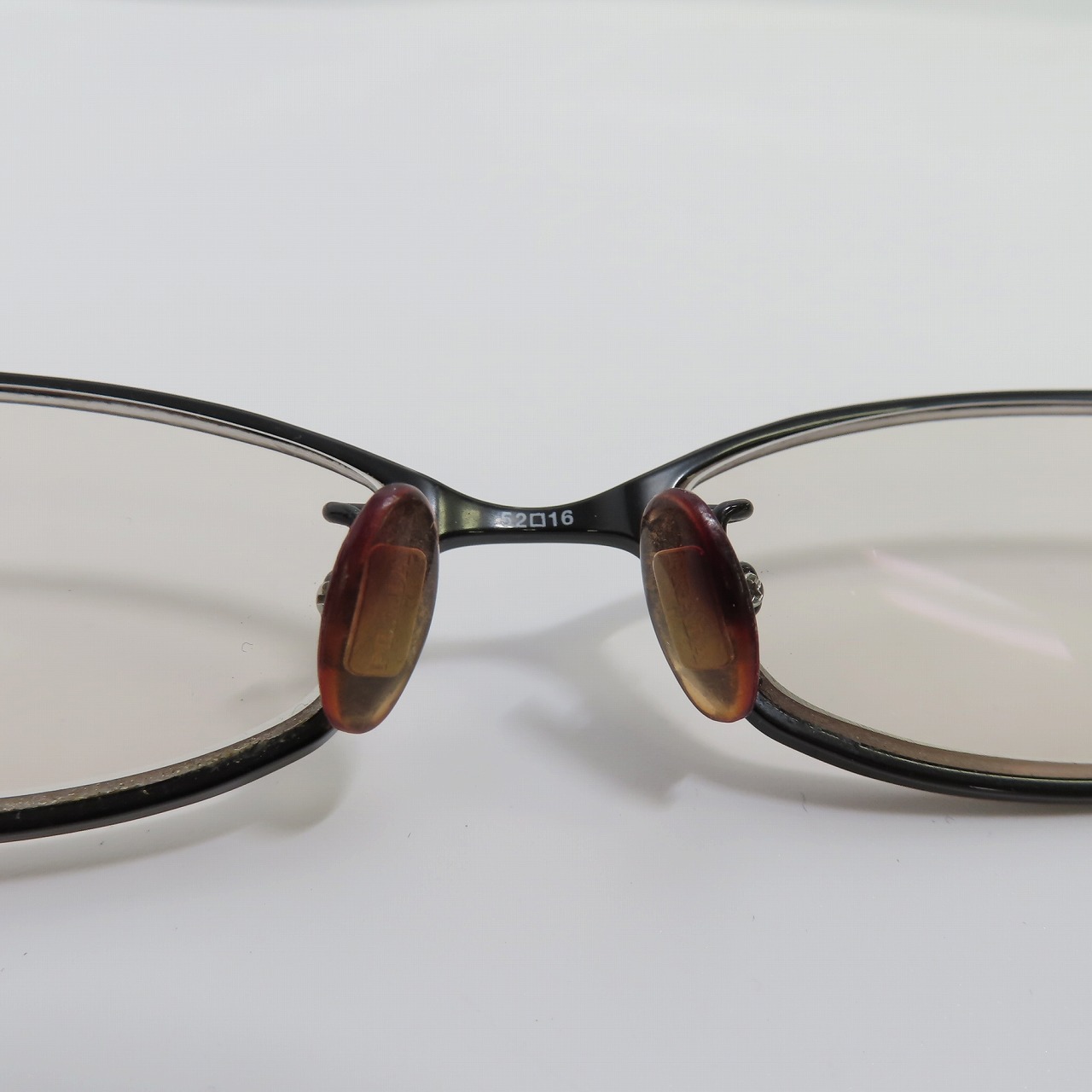 実際に弊社で買取させて頂いたPRADA/プラダ メガネフレーム/眼鏡 アイウェア VPR651の画像 6枚目