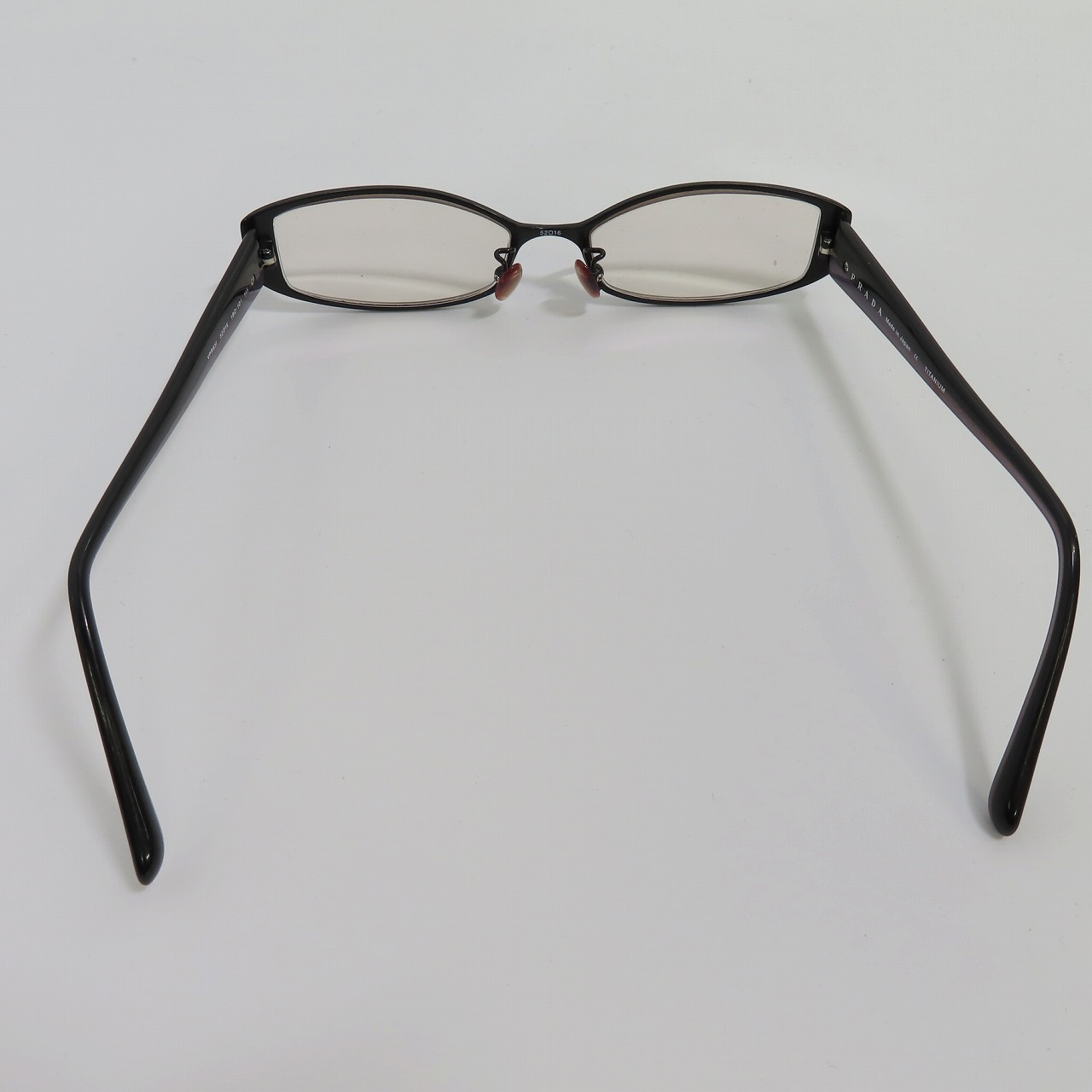 実際に弊社で買取させて頂いたPRADA/プラダ メガネフレーム/眼鏡 アイウェア VPR651の画像 2枚目