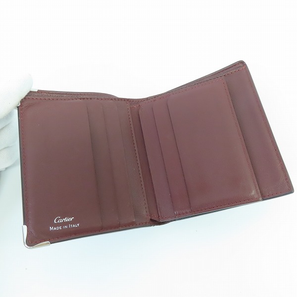実際に弊社で買取させて頂いたCartier/カルティエ レザー 二つ折り財布 ブラックの画像 3枚目