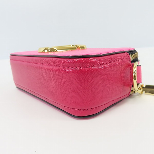 実際に弊社で買取させて頂いたMARC JACOBS/マークジェイコブス SNAPSHOT スナップショット ショルダーバッグ M0012007 ピンクの画像 2枚目