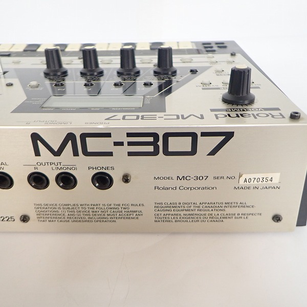 実際に弊社で買取させて頂いた【ジャンク】Roland/ローランド GrooveBox MC-307 リズムマシンの画像 5枚目