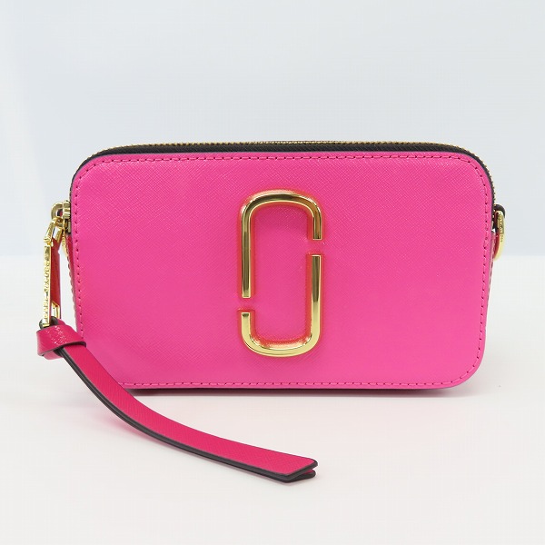 実際に弊社で買取させて頂いたMARC JACOBS/マークジェイコブス SNAPSHOT スナップショット ショルダーバッグ M0012007 ピンク