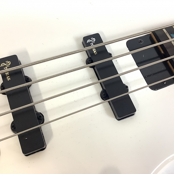 実際に弊社で買取させて頂いた★Epiphone/エピフォン Toby by TOBIAS Deluxe-IV エレキベース 社外製ギグケース付き【難あり】の画像 8枚目