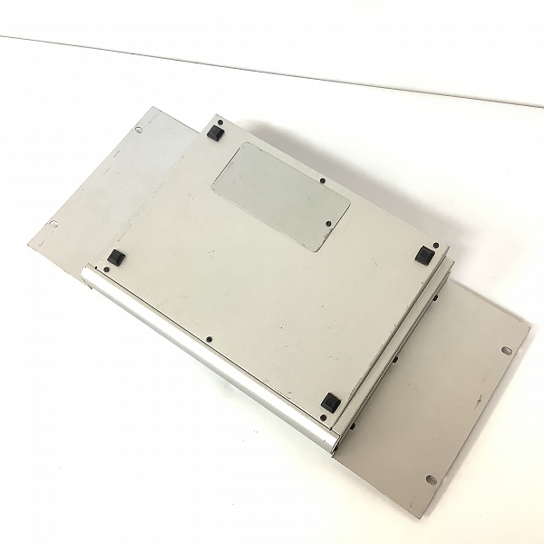 実際に弊社で買取させて頂いたBEHRINGER/ベリンガー EURORACK UBB1002 アナログミキサー アダプター付き【簡易動作確認済】の画像 5枚目