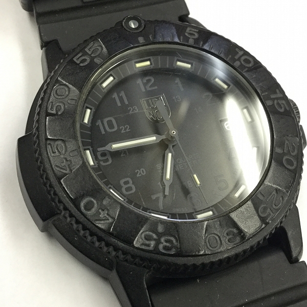 実際に弊社で買取させて頂いた【難あり】LUMINOX/ルミノックス ネイビーシールズ 3000シリーズ 3001.BO クオーツ 腕時計の画像 2枚目