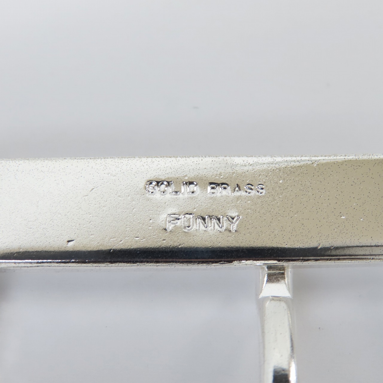 実際に弊社で買取させて頂いたFUNNY/ファニー ベルトバックル SOLID BRASSの画像 4枚目