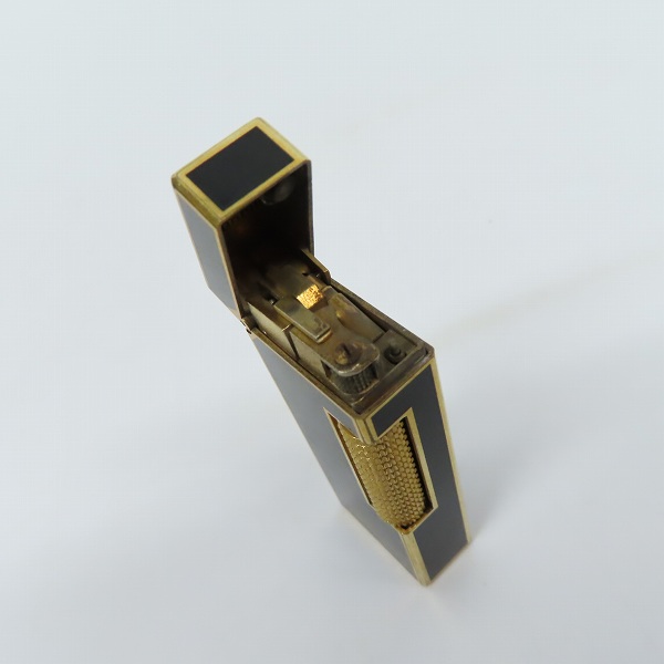 実際に弊社で買取させて頂いたdunhill/ダンヒル サイドローラーガスライター ブラック×ゴールドの画像 4枚目