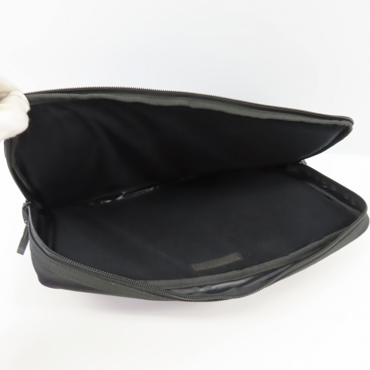 実際に弊社で買取させて頂いたHEAD PORTER/ヘッドポーター BLACK BEAUTY チェッククラッチバッグ/セカンドバッグの画像 4枚目