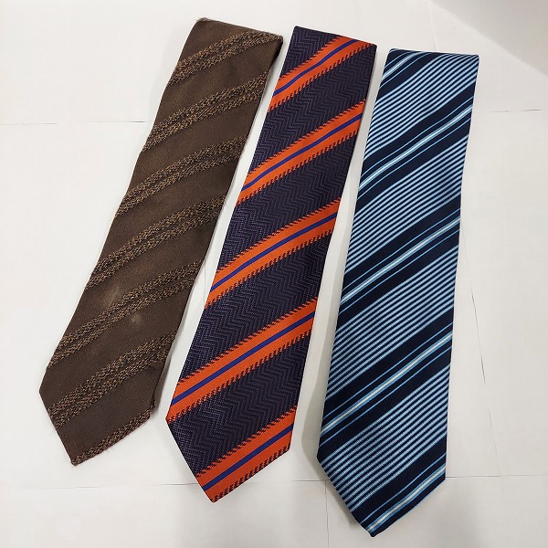 実際に弊社で買取させて頂いたHUGO BOSS/ヒューゴボス ストライプ/ドット/フラワー柄等 ネクタイ おまとめ10本の画像 1枚目