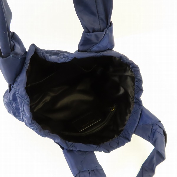 実際に弊社で買取させて頂いたMARC JACOBS/マークジェイコブス キルティング トートバッグ/ネイビーの画像 3枚目