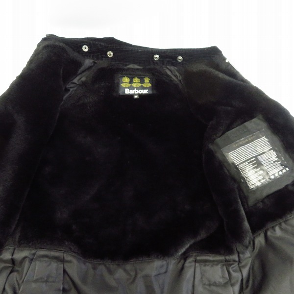 実際に弊社で買取させて頂いたBarbour/バブアー コーデュロイ襟 ジャケット/コート ブラック ピンズ付き 1702266/36の画像 7枚目