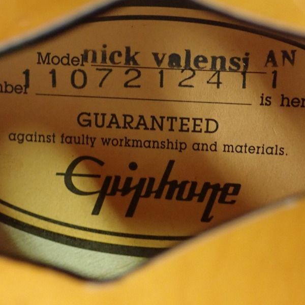 実際に弊社で買取させて頂いた★Epiphone/エピフォン Nick Valensi AN/ニック・ヴァレンシ モデル セミアコ エレキギター ギグケース付の画像 4枚目