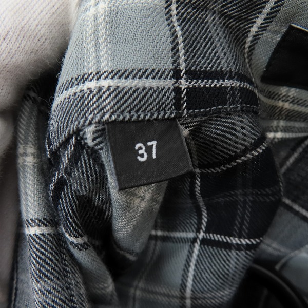 実際に弊社で買取させて頂いたGIVENCHY/ジバンシィ スター/星 プリント 長袖シャツ 37の画像 5枚目