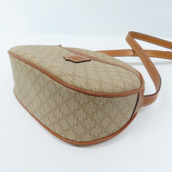 実際に弊社で買取させて頂いたCELINE/セリーヌ マカダム柄 ショルダー バッグの画像 2枚目