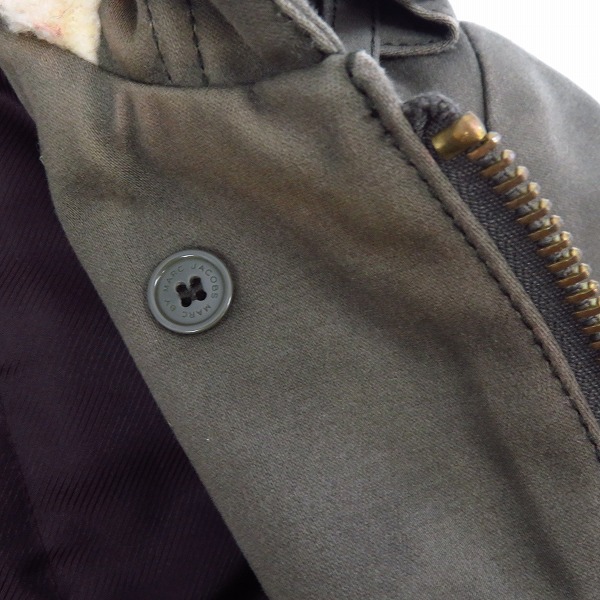 実際に弊社で買取させて頂いたMARC BY MARC JACOBS/マーク・バイ・マーク・ジェイコブス ボアフード ミリタリーコート/Sの画像 7枚目